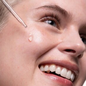 Garnier SKINACTIVE ALOE HIALURÓNICO sérum Kem dưỡng ẩm da mặt