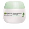 Kem dưỡng ẩm Garnier SKINACTIVE HOJA DE TE VERDE crema matificante