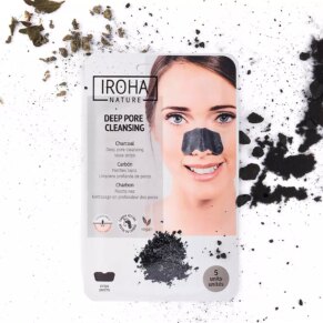 Iroha Nature DETOX CHARCOAL BLACK nose strips Kem điều trị mụn trứng cá & loại bỏ đầu đen