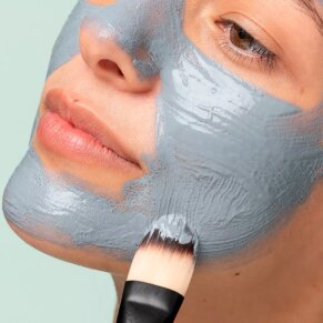 Kem dưỡng ẩm da mặt Lullage CANDY MATTE MASK mascarilla carbón azul