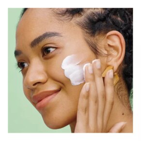 Điều trị da mặt dưỡng ẩm Shiseido WASO SHIKULIME COLOR control oil-free moisturizer