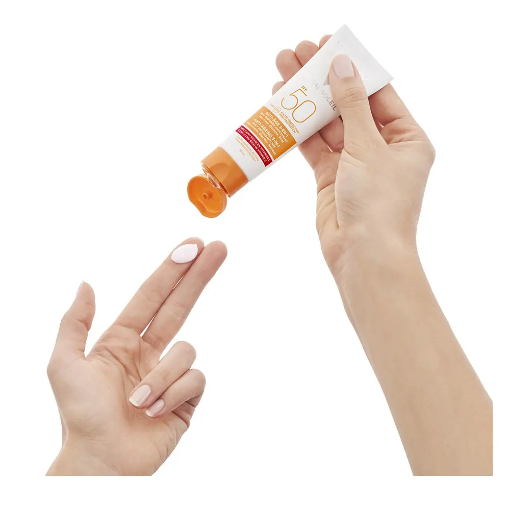 Vichy Laboratoires CAPITAL SOLEIL soin antioxydant anti-âge SPF50 3 Vichy Laboratoires CAPITAL SOLEIL soin antioxydant anti-âge SPF50 Kem điều trị chống oxy hóa